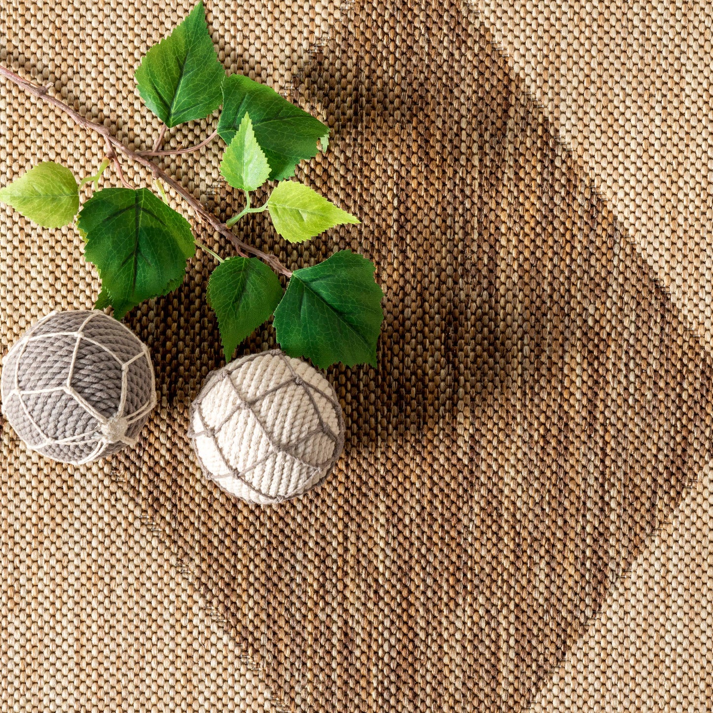 Sabina Diamond Trellis Indoor/Outdoor Area Rug: Beige / Rectangle / 9' 6" x 12'